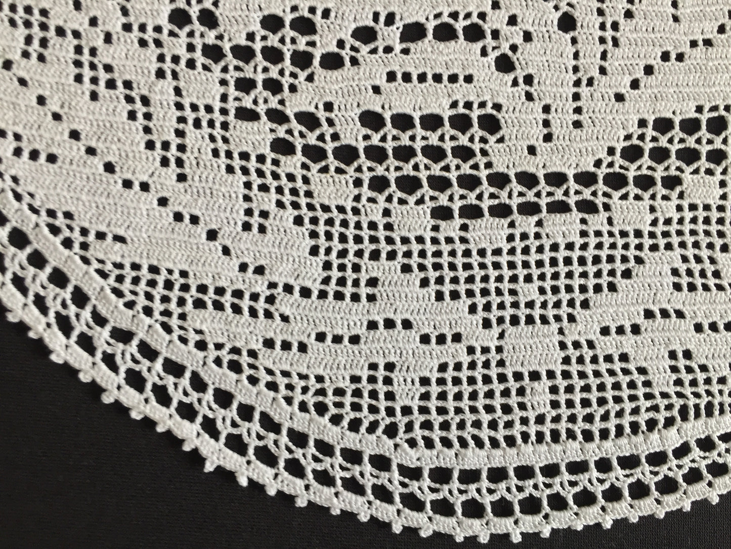Mary Card Designed "THISTLE d'oyley" Filet Crochet Lace Doily English Small Chart No 500