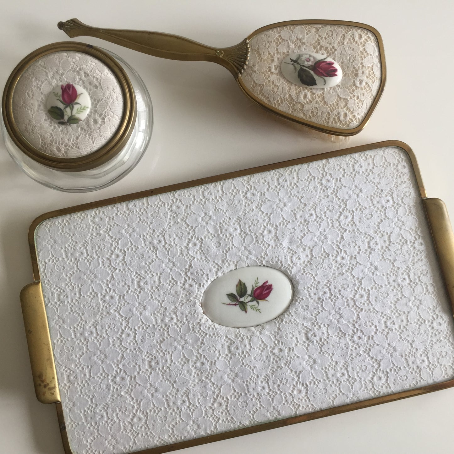 Red Roses, White Lace, Brass & Glass 3 Pce Vanity Set: Tray, Jar & Brush Mid Century Vintage