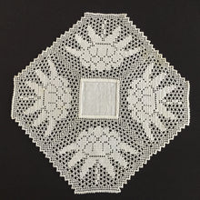 Load image into Gallery viewer, White Linen Doily with Waratah Flower Filet Crochet Lace Border