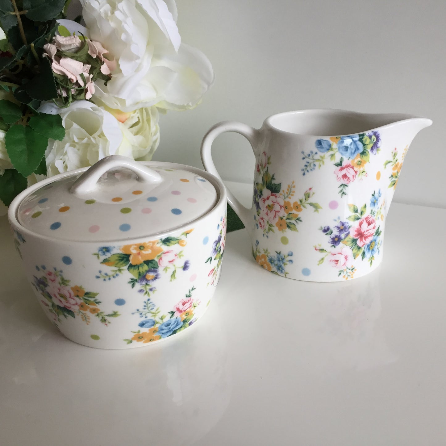Ashdene Creamer and Covered Sugar Bowl Set | Polkadots & Flowers Pattern