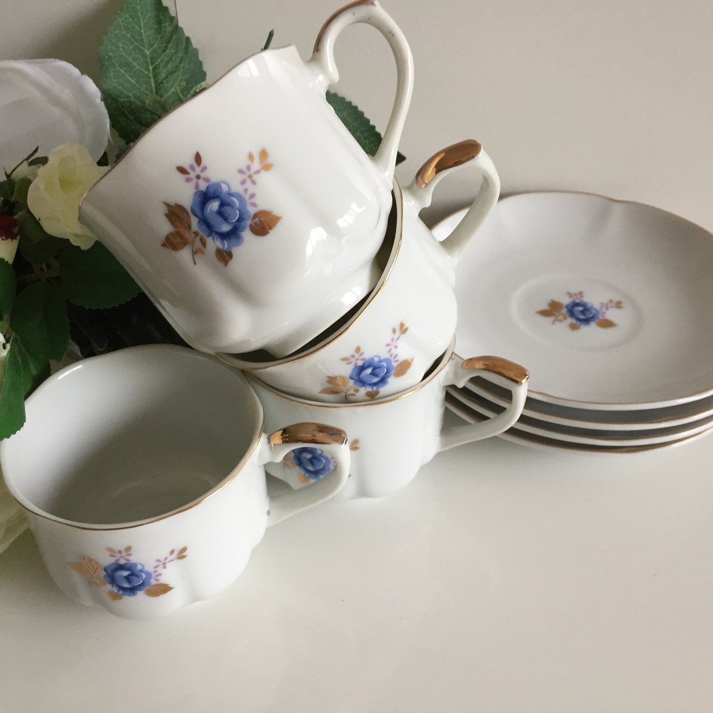 A Set of 4 Japanese Vintage Tea | Coffee Espresso Cups & Saucers Blue | Gold