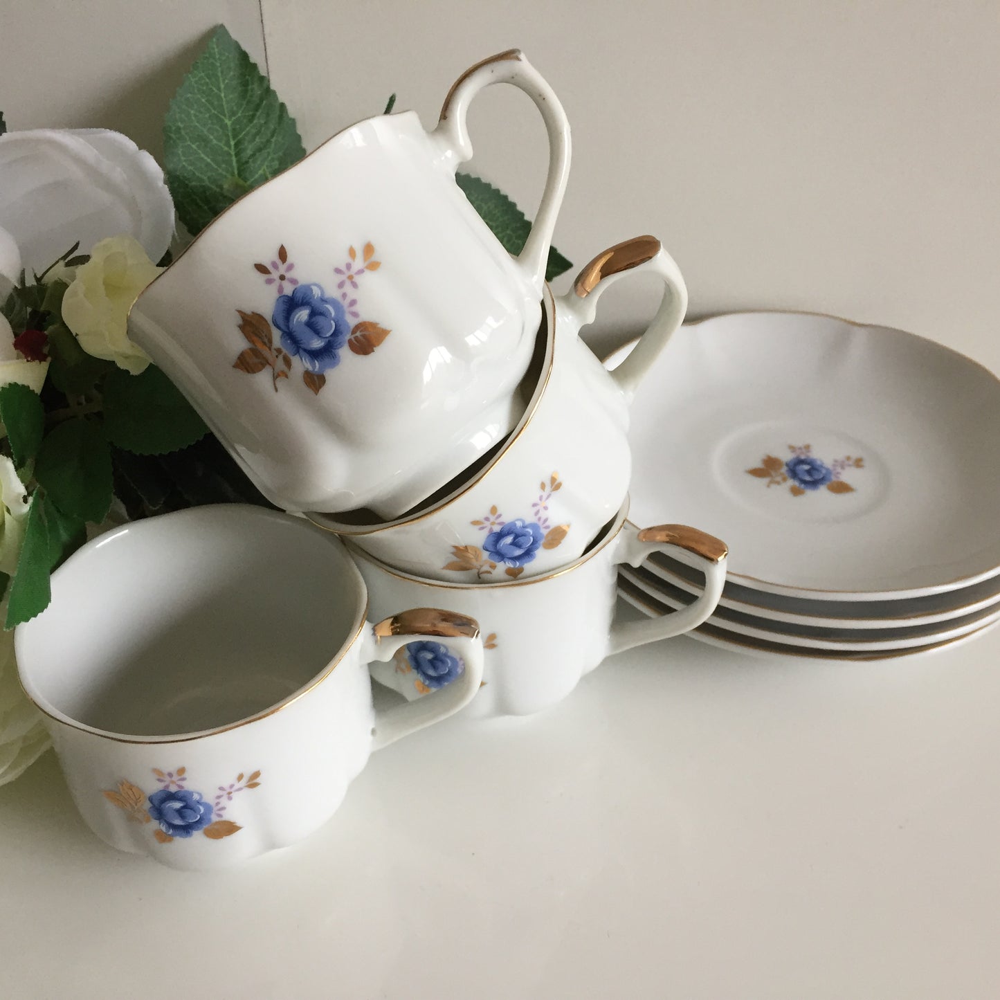 A Set of 4 Japanese Vintage Tea | Coffee Espresso Cups & Saucers Blue | Gold