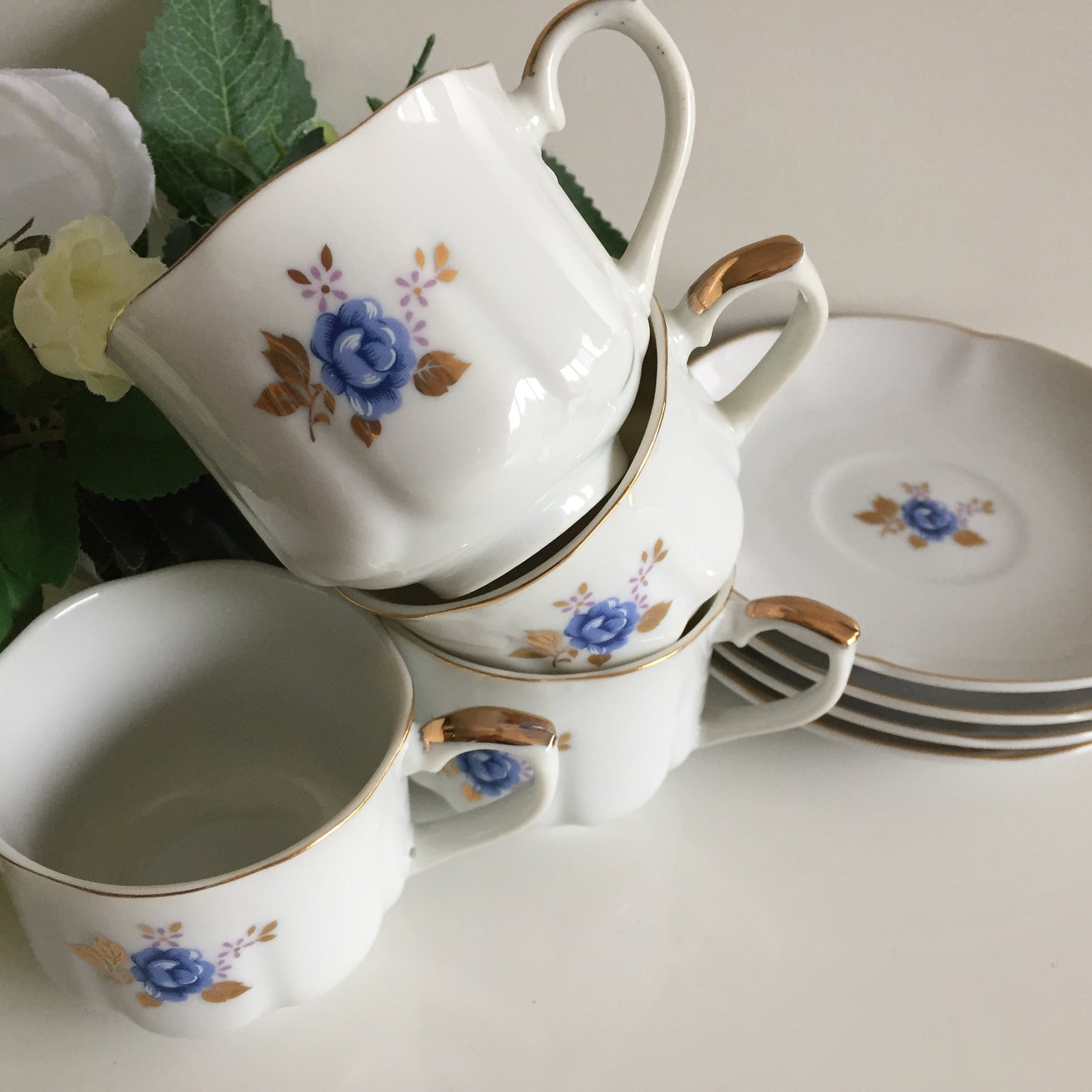 A Set of 4 Japanese Vintage Tea | Coffee Espresso Cups & Saucers Blue | Gold