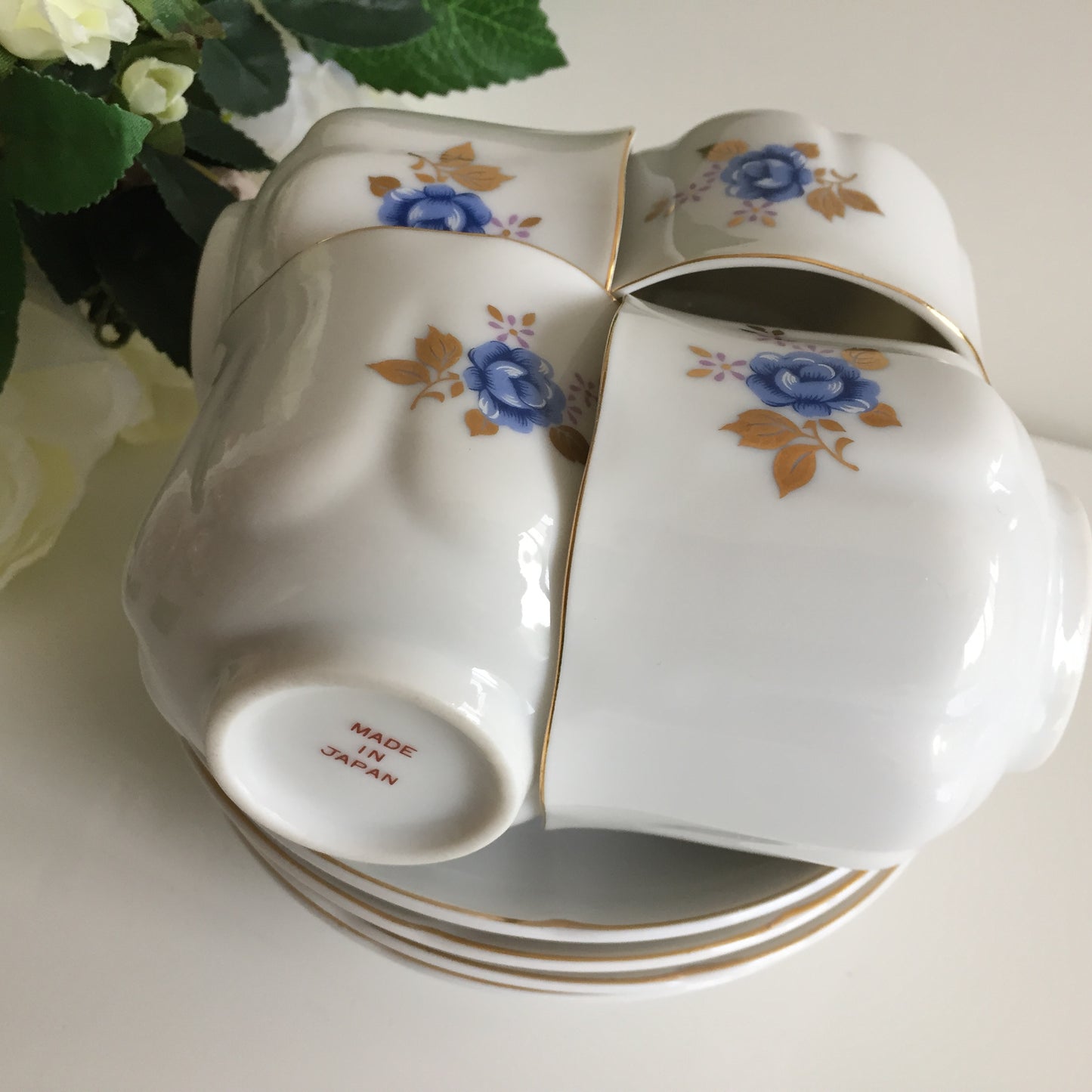 A Set of 4 Japanese Vintage Tea | Coffee Espresso Cups & Saucers Blue | Gold