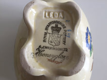 Load image into Gallery viewer, English Vintage Ceramic Gravy Boat