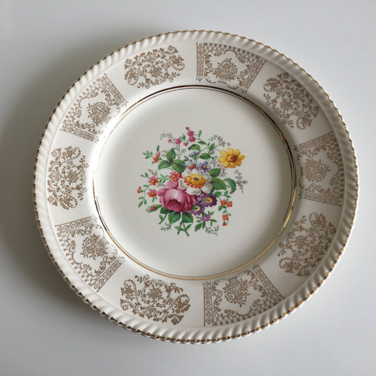 Johnson Brothers Old English Dinner Plate Flower Bouquet Gold Filigree