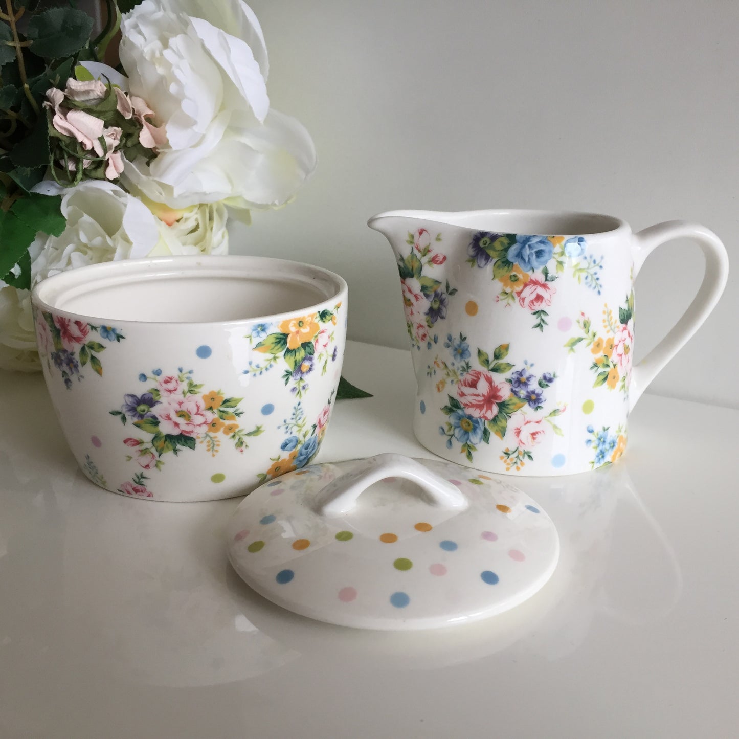 Ashdene Creamer and Covered Sugar Bowl Set | Polkadots & Flowers Pattern