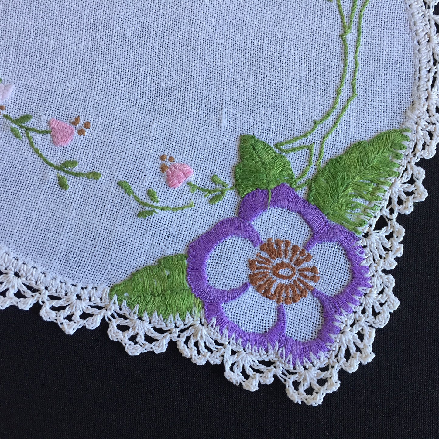 Vintage Hand Embroidered Linen Doily with Crochet Lace Edge