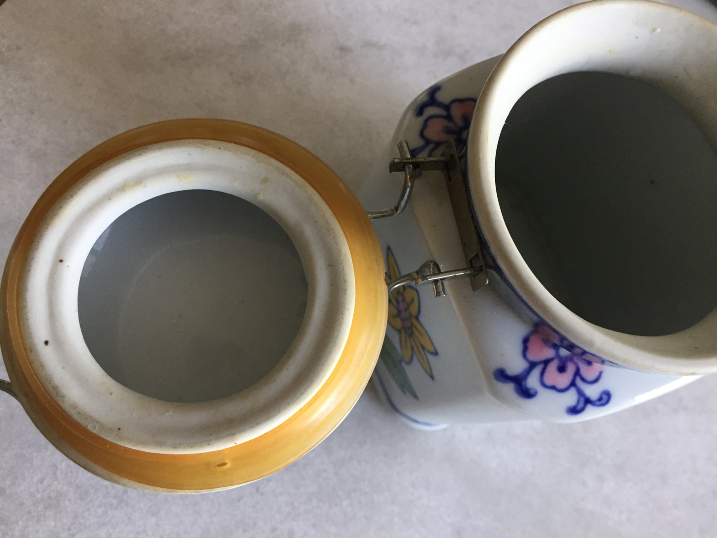 Japanese Vintage Ceramic Tea Canister with Yellow Floral Pattern