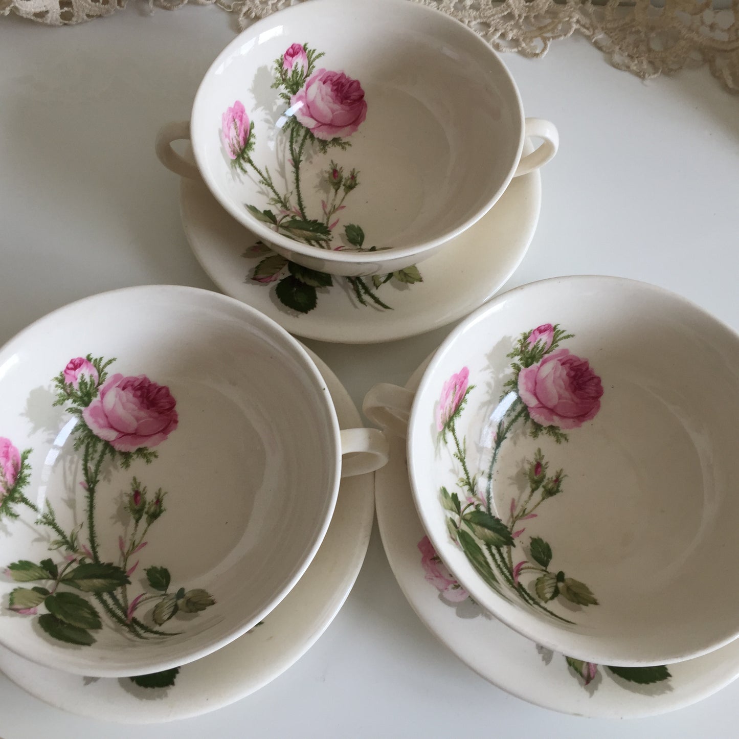 Johnson Brothers Latte Cup & Saucer Set Rose Pattern 6 pces | Mid-Century Vintage