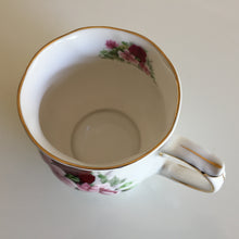 Load image into Gallery viewer, Polly Anna English Vintage Porcelain Mug: Red Roses Pattern