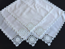 Load image into Gallery viewer, Handmade Vintage Beige Cotton Napkins with Crochet Lace
