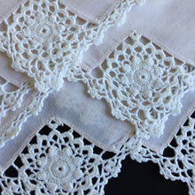 Load image into Gallery viewer, Handmade Vintage Beige Cotton Napkins with Crochet Lace