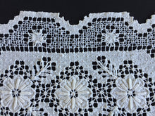 Load image into Gallery viewer, Edwardian Vintage MONDANO Filet Lace Cotton Placemat Doily