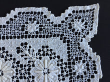 Load image into Gallery viewer, Edwardian Vintage MONDANO Filet Lace Cotton Placemat Doily