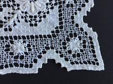 Load image into Gallery viewer, Edwardian Vintage MONDANO Filet Lace Cotton Placemat Doily