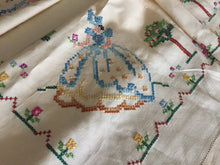 Load image into Gallery viewer, Australian Vintage Hand Embroidered Linen Tablecloth