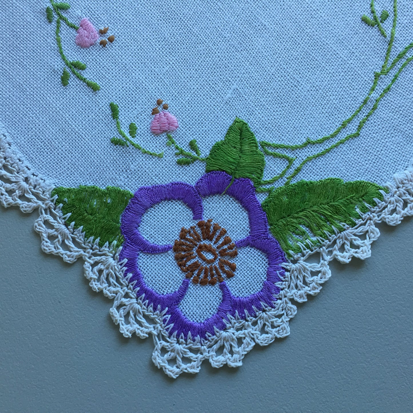 Vintage Hand Embroidered Linen Doily with Crochet Lace Edge