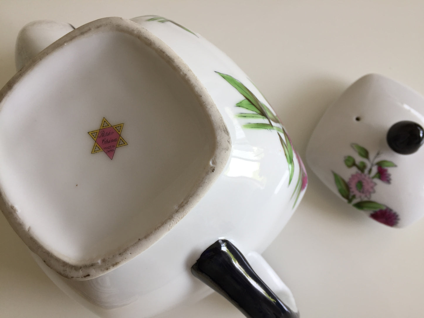 ROKKO Japanese Vintage Teapot Art Deco Floral Pattern