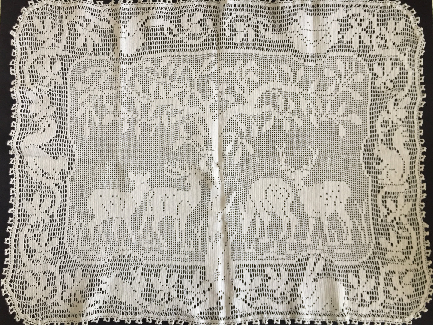 Mary Card Designed "Woodland" (1931) Large Vintage Crochet Lace Tray Cloth Doily or Table Centre Mat with 4 Deer