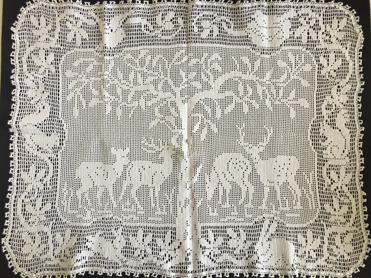 Mary Card Designed "Woodland" (1931) Large Vintage Crochet Lace Tray Cloth Doily or Table Centre Mat with 4 Deer
