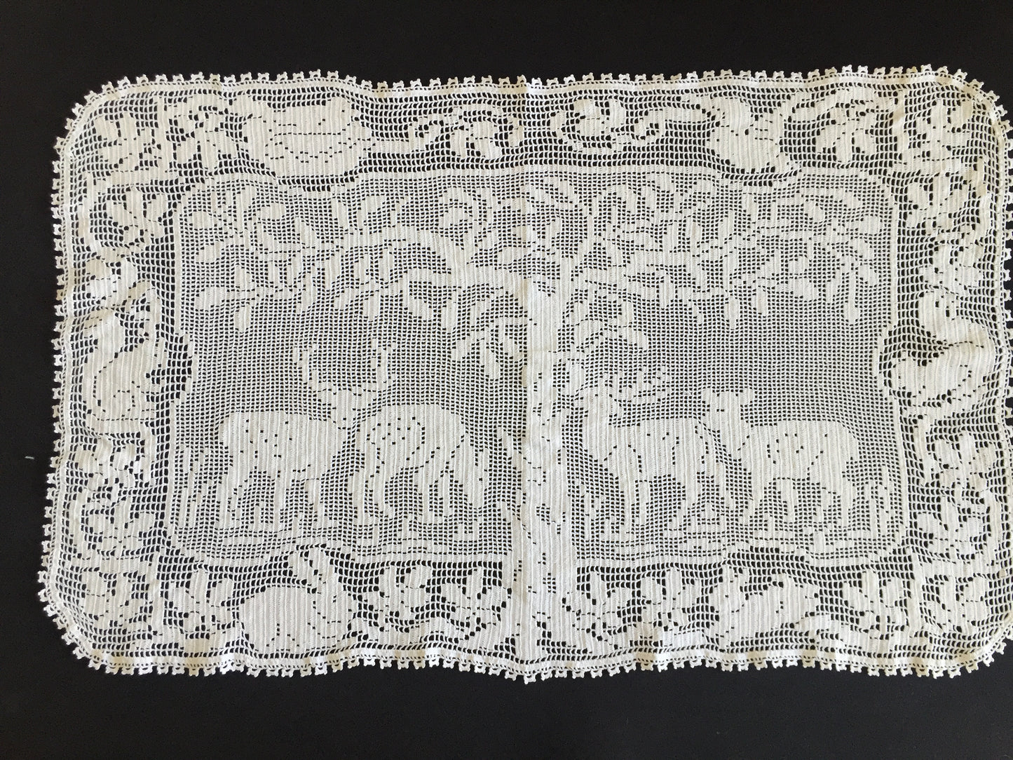Mary Card Designed "Woodland" (1931) Large Vintage Crochet Lace Tray Cloth Doily or Table Centre Mat with 4 Deer