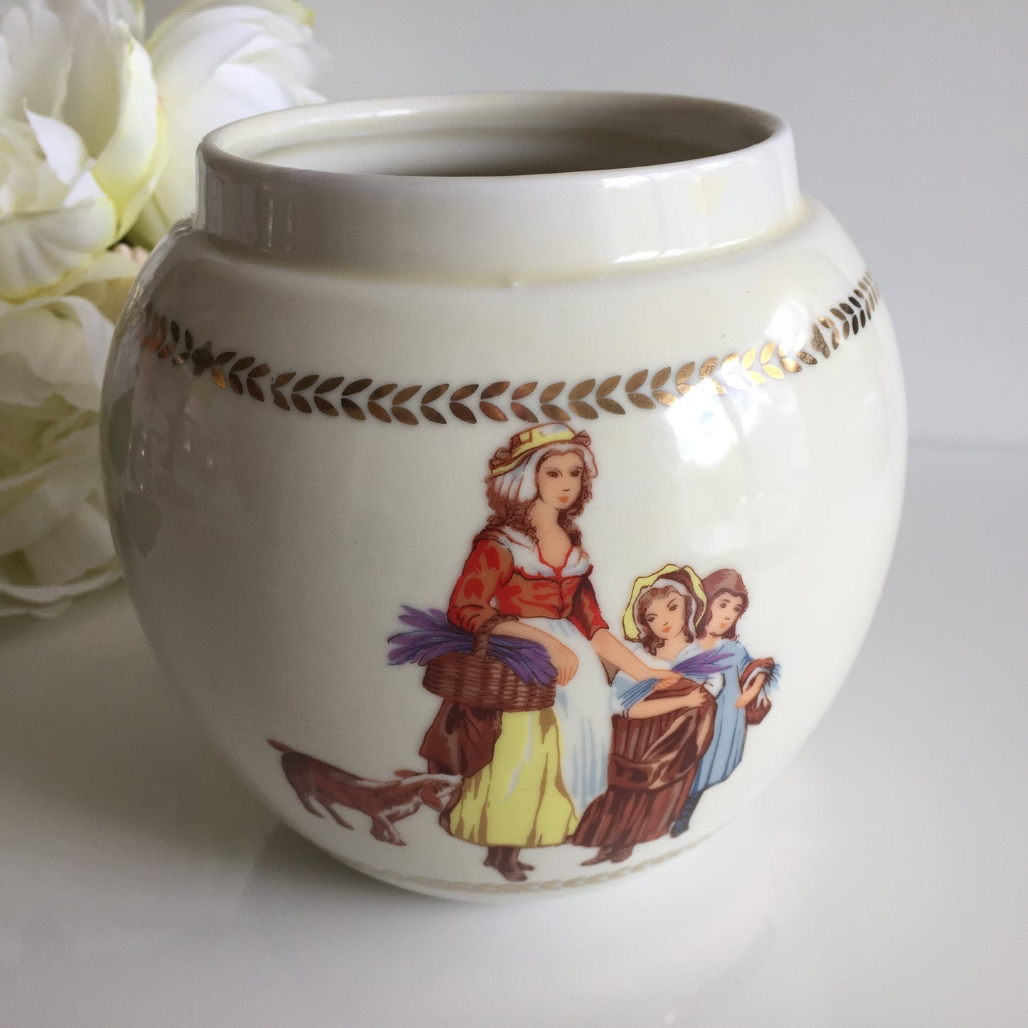 Vintage Yardley of London Pottery Jar | Lavender Seller Motif