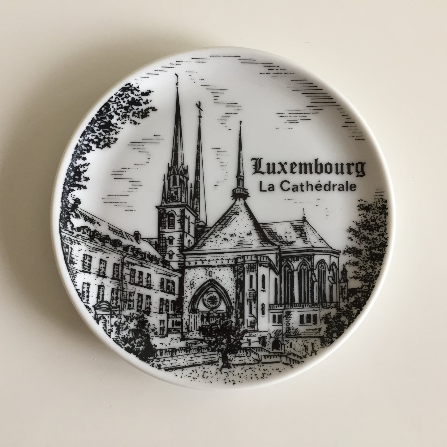 Bavarian Vintage Porcelain Ring Dish Black & White | Drink Coaster | Frankfurt Landmarks