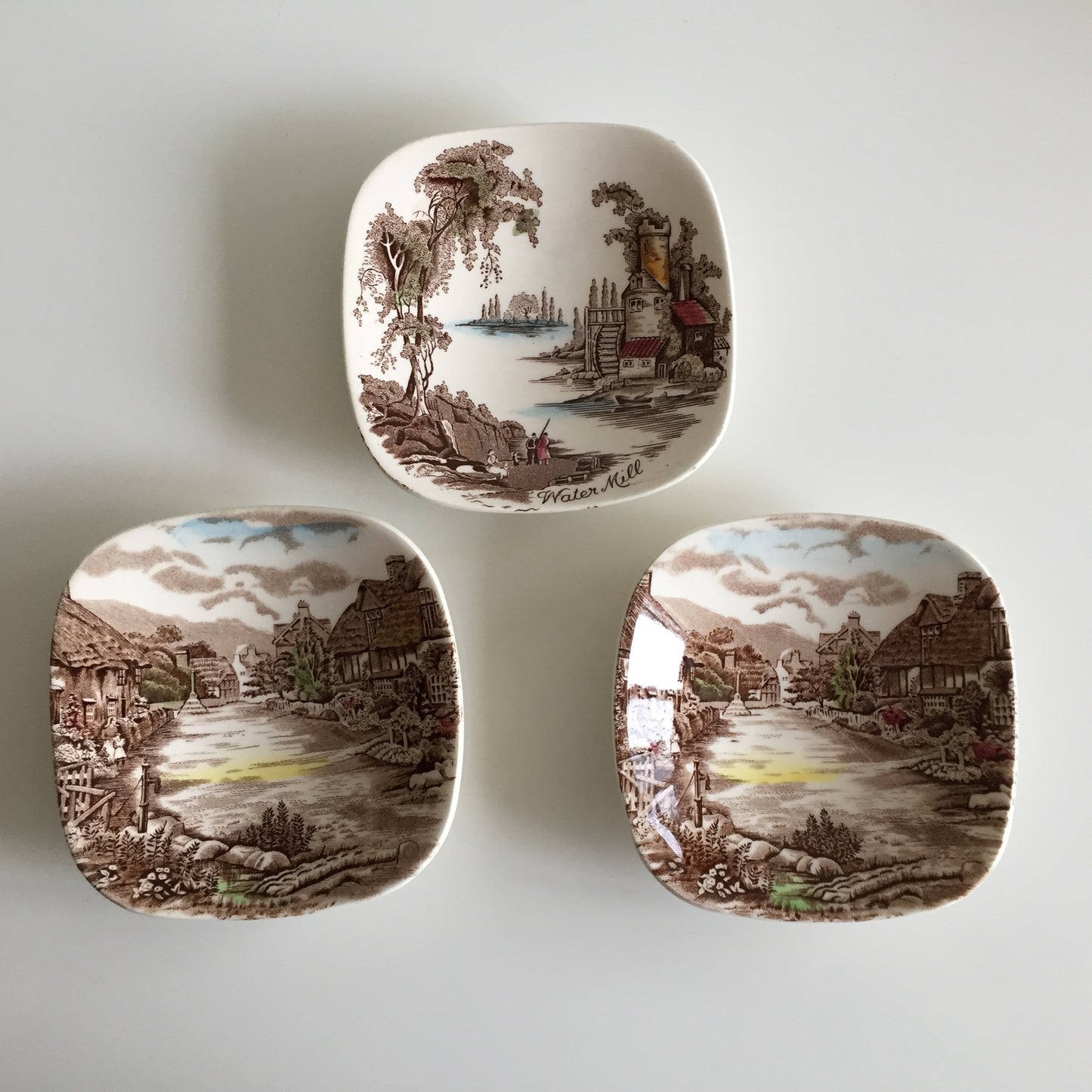 Johnson Brothers Olde English Countryside | Water Mill | Porcelain Dish