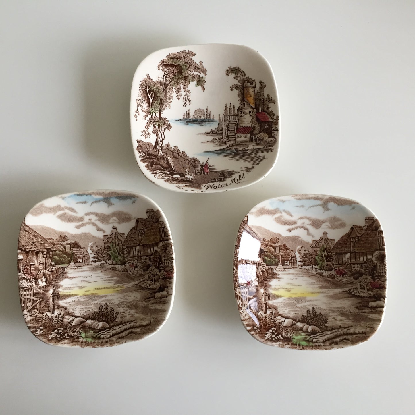 Johnson Brothers Olde English Countryside | Water Mill | Porcelain Dish