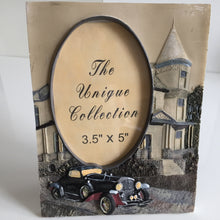 Load image into Gallery viewer, Vintage Photo Frame for Tabletop / Shelf Display