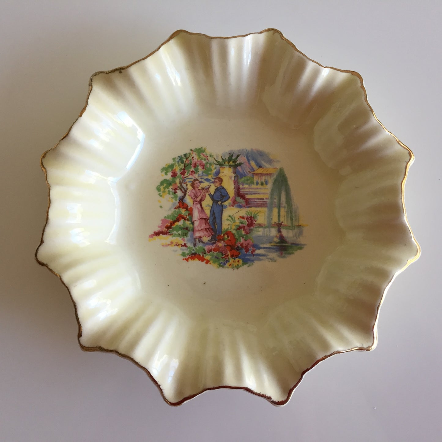 J & G Meakin Sunshine Vintage Ring/Pin/Soap Dish with Old World Gardens Pattern