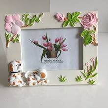 Load image into Gallery viewer, Vintage Photo Frame for Tabletop / Shelf Display