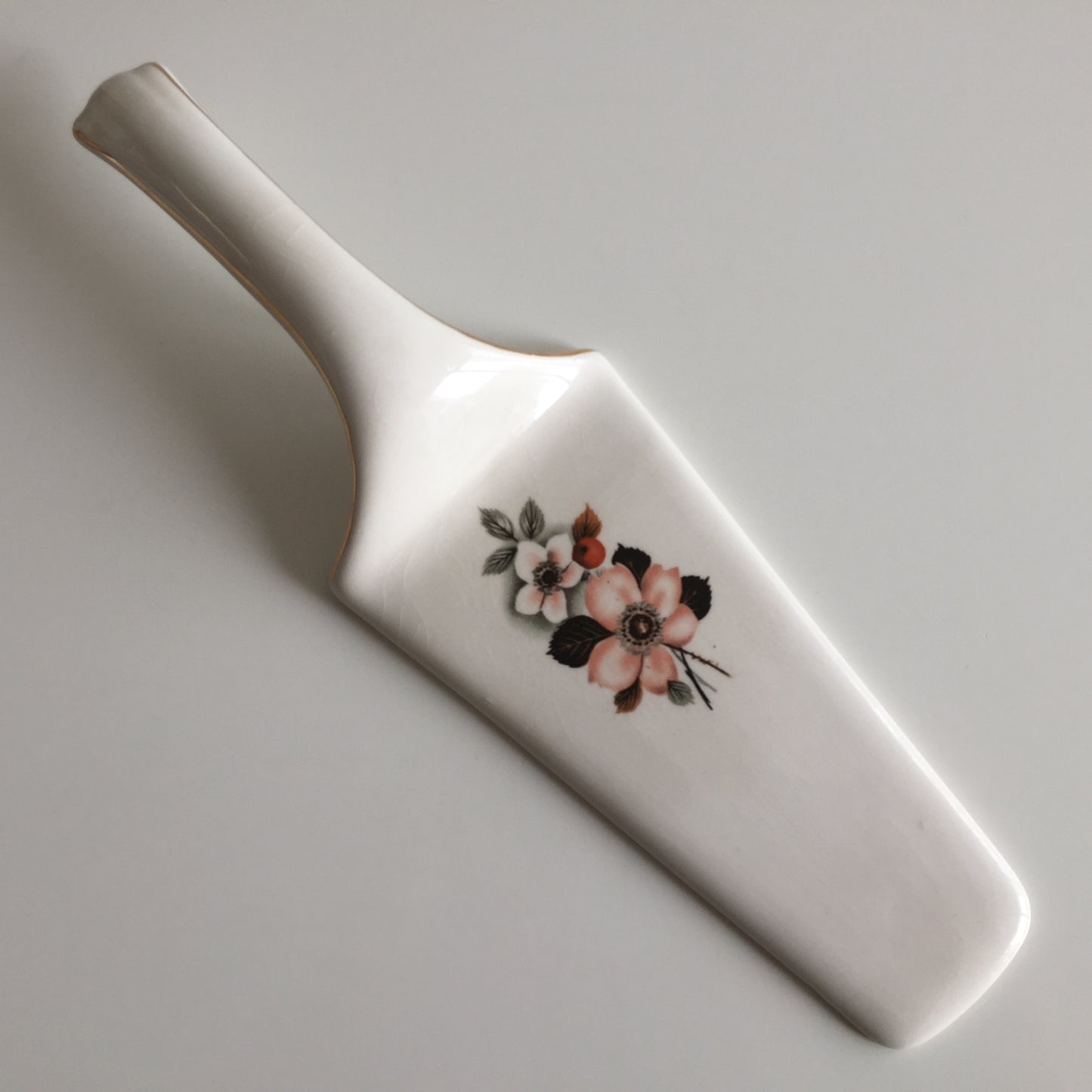 English Vintage Ceramic Cake Serving Spatula with Floral Pattern