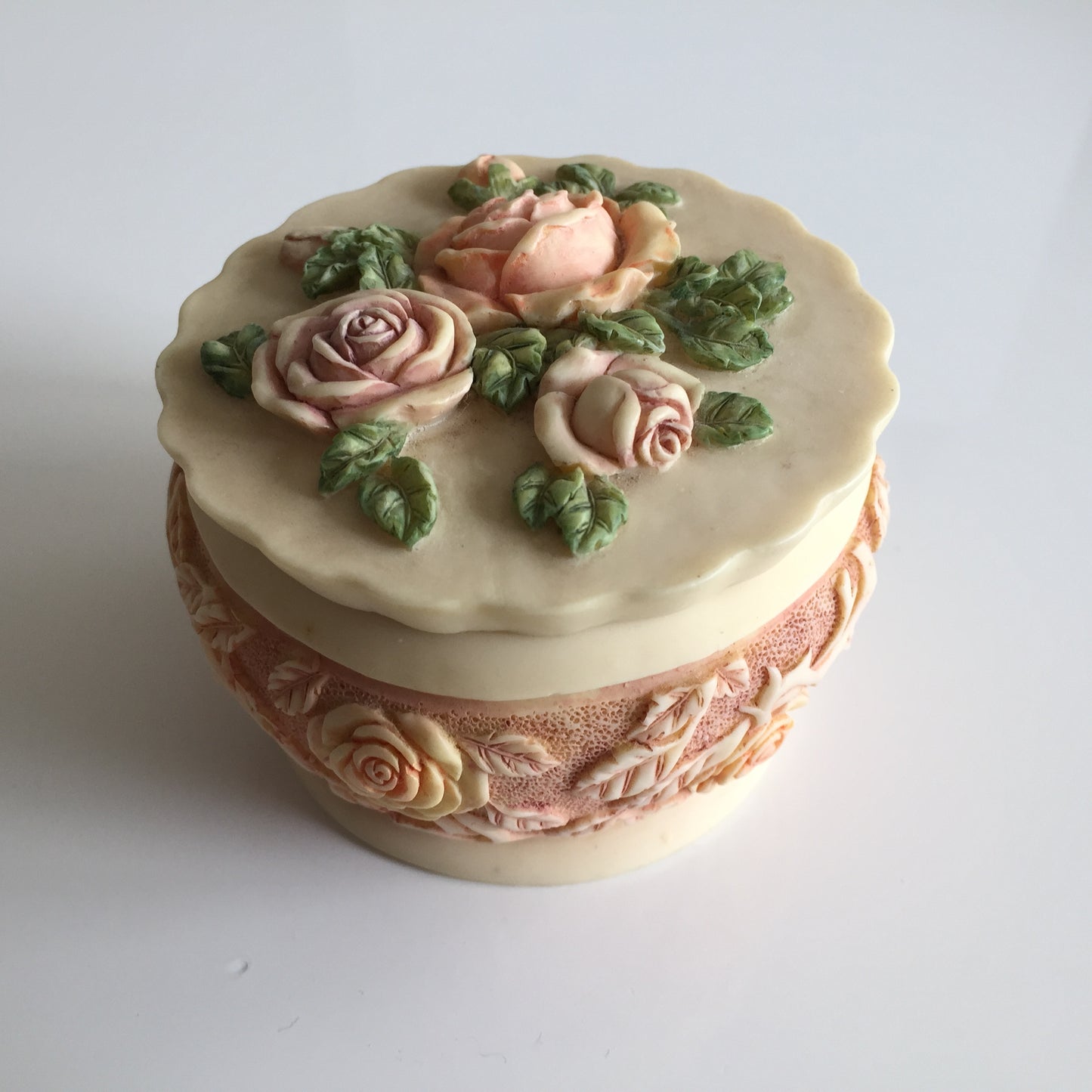 Vintage Madiggan Canterbury Rose “Hand Cast” Ceramic Ring Box