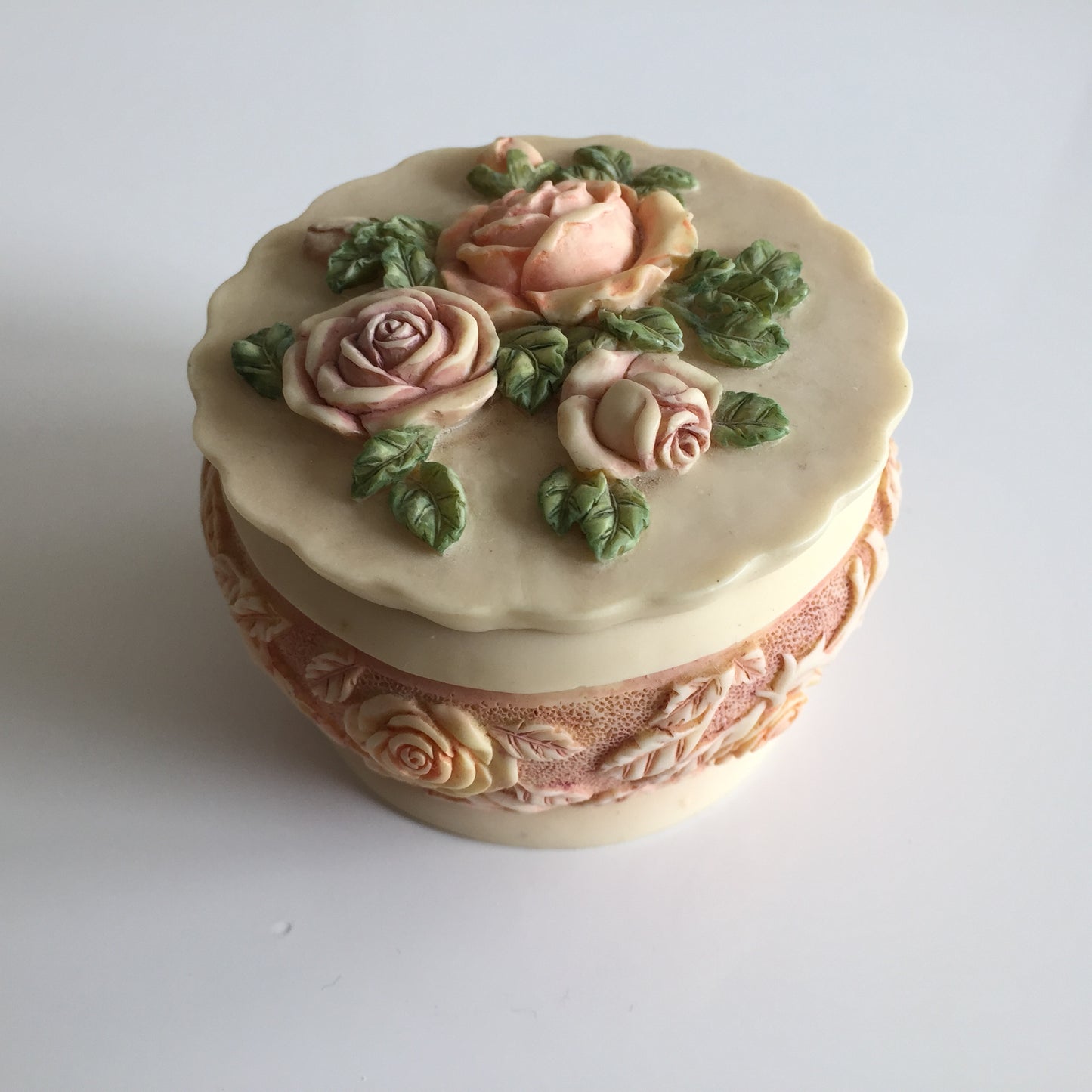Vintage Madiggan Canterbury Rose “Hand Cast” Ceramic Ring Box