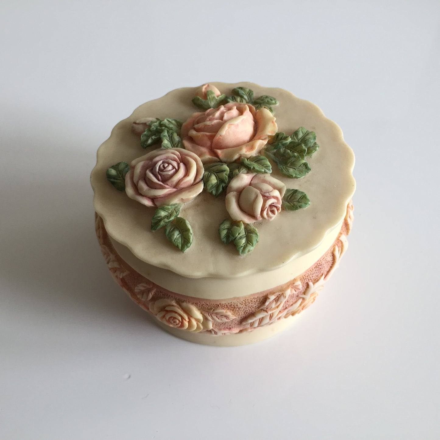 Vintage Madiggan Canterbury Rose “Hand Cast” Ceramic Ring Box