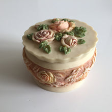 Load image into Gallery viewer, Vintage Madiggan Canterbury Rose “Hand Cast” Ceramic Ring Box