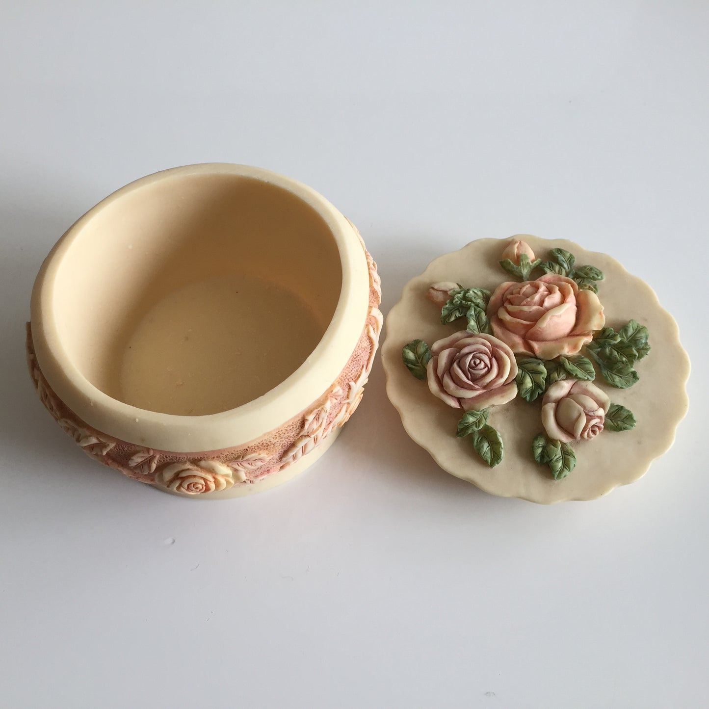 Vintage Madiggan Canterbury Rose “Hand Cast” Ceramic Ring Box
