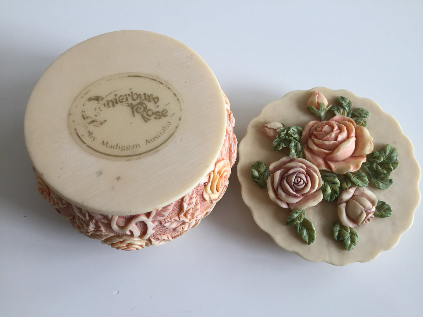 Vintage Madiggan Canterbury Rose “Hand Cast” Ceramic Ring Box