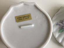 Load image into Gallery viewer, Japanese Vintage Bone China Clam Shell Shaped Floral Ring Box