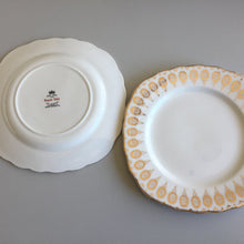 Load image into Gallery viewer, Royal Vale English Vintage 15.5cm Bread &amp; Butter Side Plates