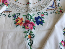 Load image into Gallery viewer, Hand Embroidered 41" Beige Cotton Floral Tablecloth with Crochet Lace