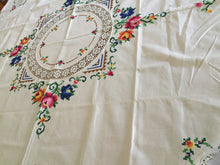 Load image into Gallery viewer, Hand Embroidered 41" Beige Cotton Floral Tablecloth with Crochet Lace