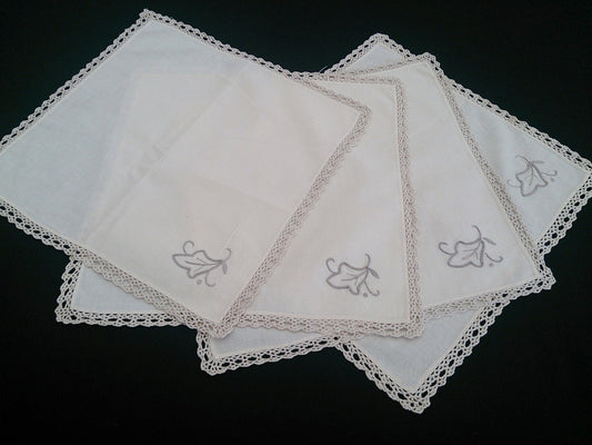 Set of 4 Vintage Ivory and Ecru Embroidered Cotton Linen Napkins with Ecru Coloured Crochet Lace Border (Edging)
