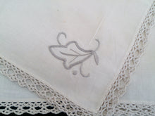 Load image into Gallery viewer, Set of 4 Vintage Ivory and Ecru Embroidered Cotton Linen Napkins with Ecru Coloured Crochet Lace Border (Edging)