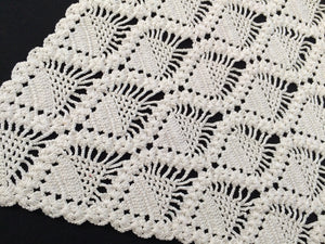 Diamond Shape Vintage Antique Linen White Colour Cotton Lace Crocheted Table Runner