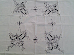 Small Square Embroidered Vintage Ivory Linen Tablecloth with 4 Matching Napkins