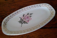 Load image into Gallery viewer, Vintage British Anchor (England) Oval Serving Plate, Tray or Platter