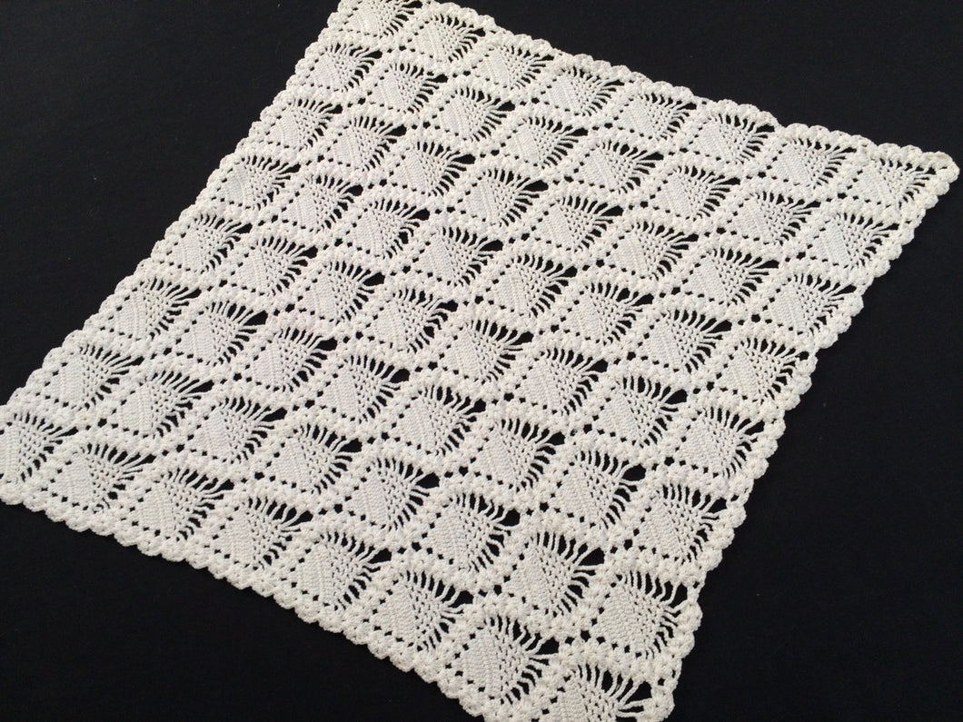 Diamond Shape Vintage Antique Linen White Colour Cotton Lace Crocheted Table Runner